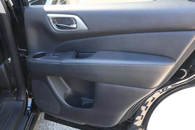 2016 Nissan Pathfinder Platinum
