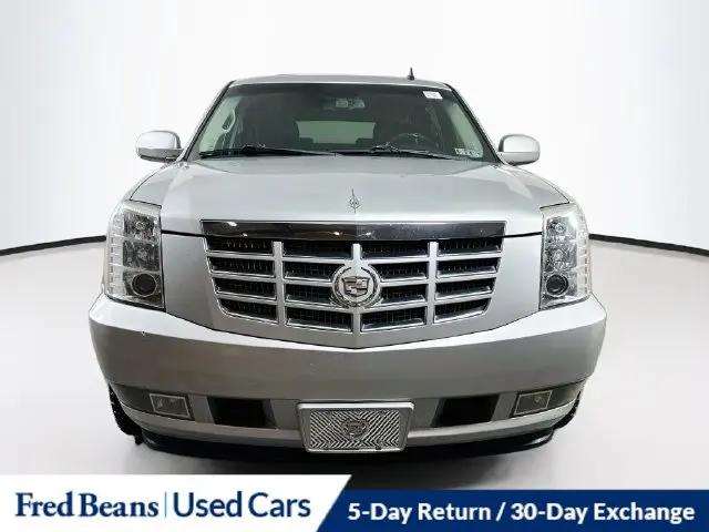2011 Cadillac Escalade Luxury