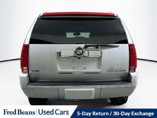 2011 Cadillac Escalade Luxury