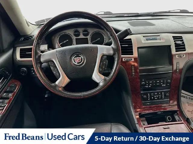 2011 Cadillac Escalade Luxury