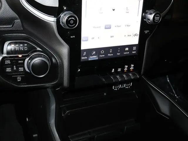 2023 Ram 1500 Big Horn Crew Cab 4x4 57 Box