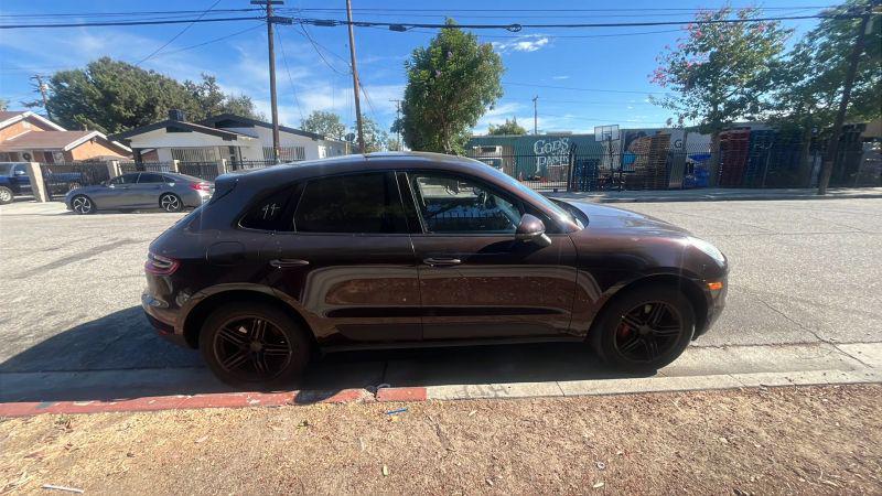 2016 Porsche Macan S