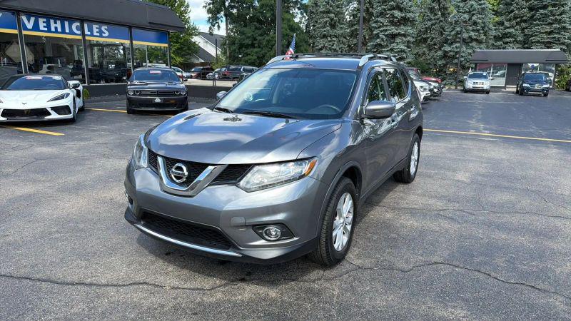 2016 Nissan Rogue SV for sale in Mount Clemens, MI
