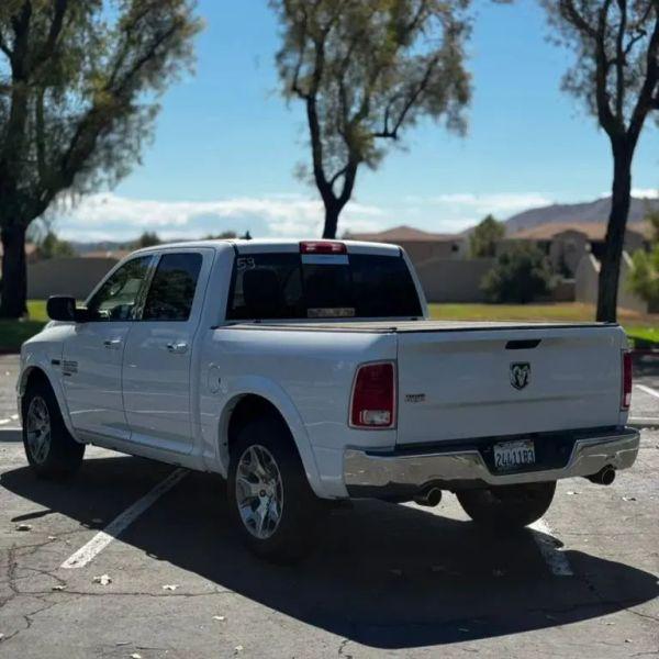 2019 Ram 1500 Classic Laramie Crew Cab 4x2 57 Box