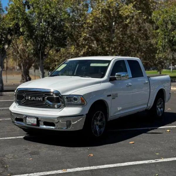2019 Ram 1500 Classic Laramie Crew Cab 4x2 57 Box