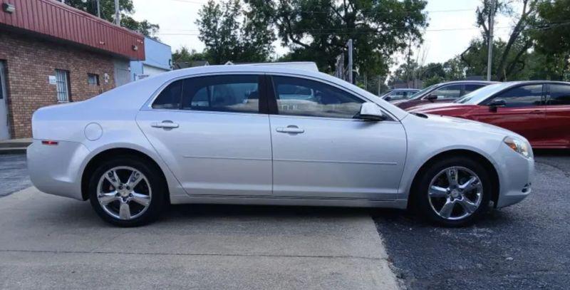 2011 Chevrolet Malibu 2LT