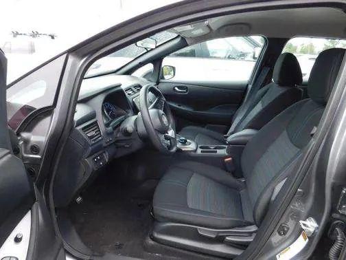 2025 Nissan LEAF S