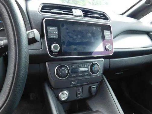 2025 Nissan LEAF S