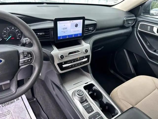 2021 Ford Explorer Base