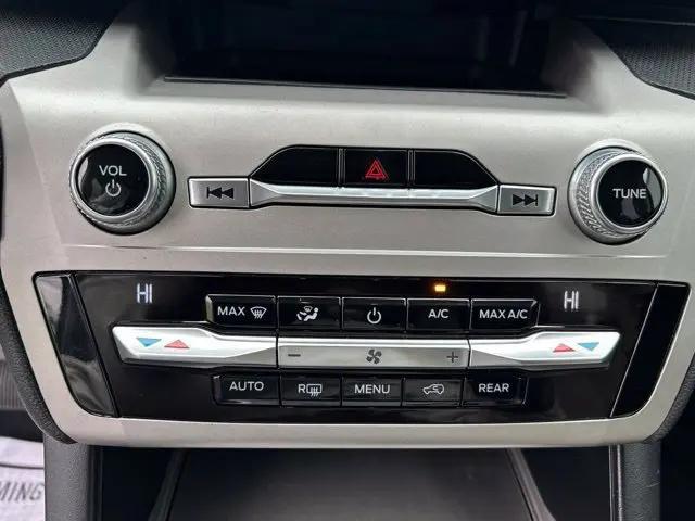 2021 Ford Explorer Base
