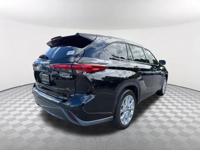 2021 Toyota Highlander Hybrid Limited