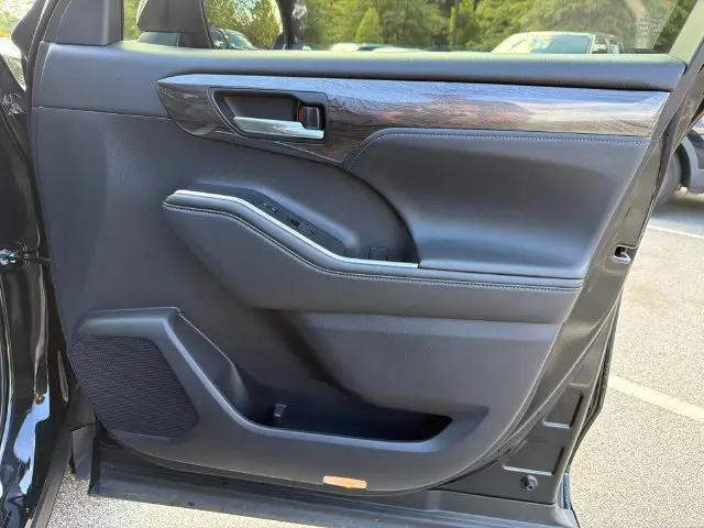 2021 Toyota Highlander Hybrid Limited