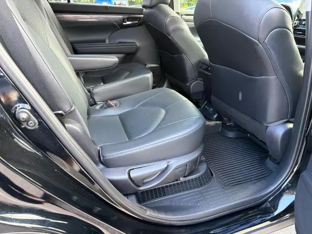 2021 Toyota Highlander Hybrid Limited