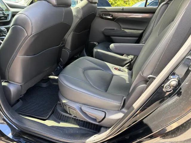 2021 Toyota Highlander Hybrid Limited