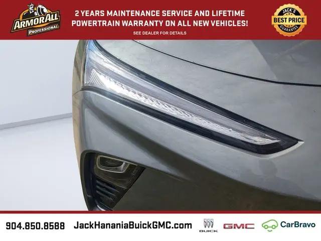2026 Buick NV Sport Touring FWD