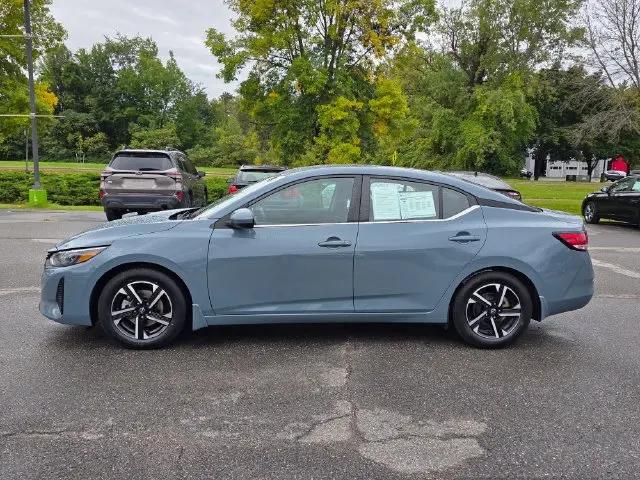 2024 Nissan Sentra SV Xtronic CVT