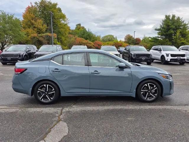 2024 Nissan Sentra SV Xtronic CVT