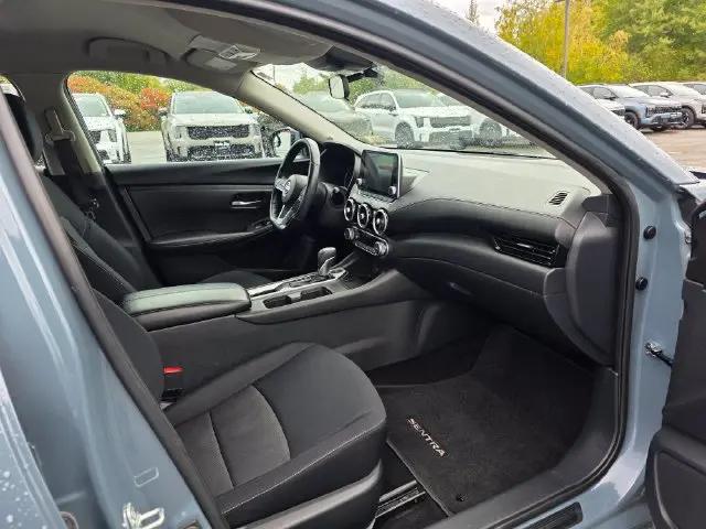 2024 Nissan Sentra SV Xtronic CVT
