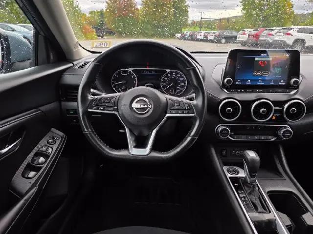 2024 Nissan Sentra SV Xtronic CVT