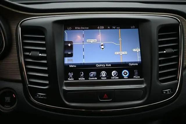 2015 Chrysler 200 C