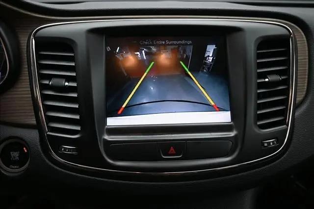 2015 Chrysler 200 C