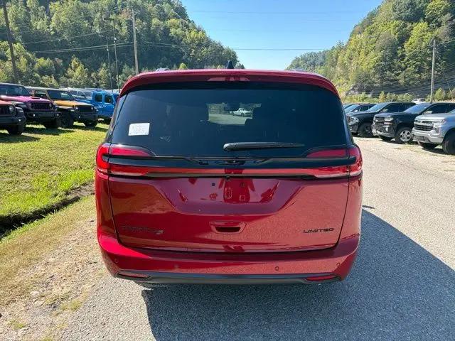 2027 Chrysler Pacifica Limited