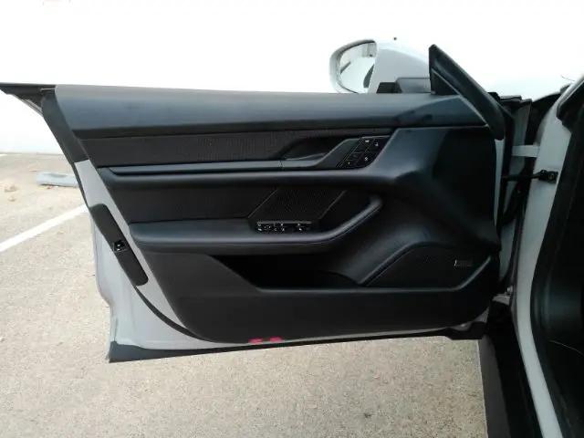 2024 Porsche Taycan Taycan