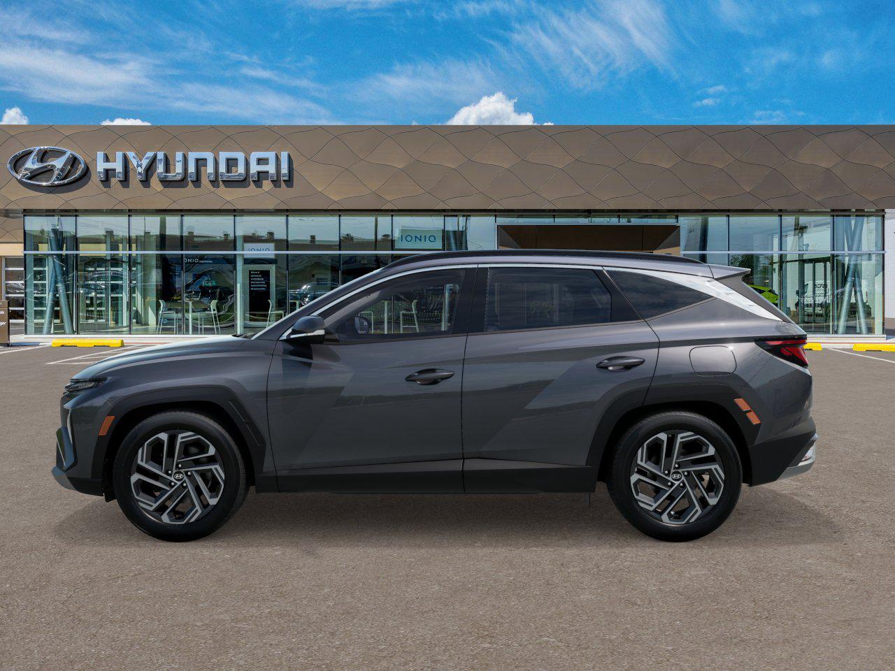 New 2026 Gray HYUNDAI SEL Plus FWD image 3
