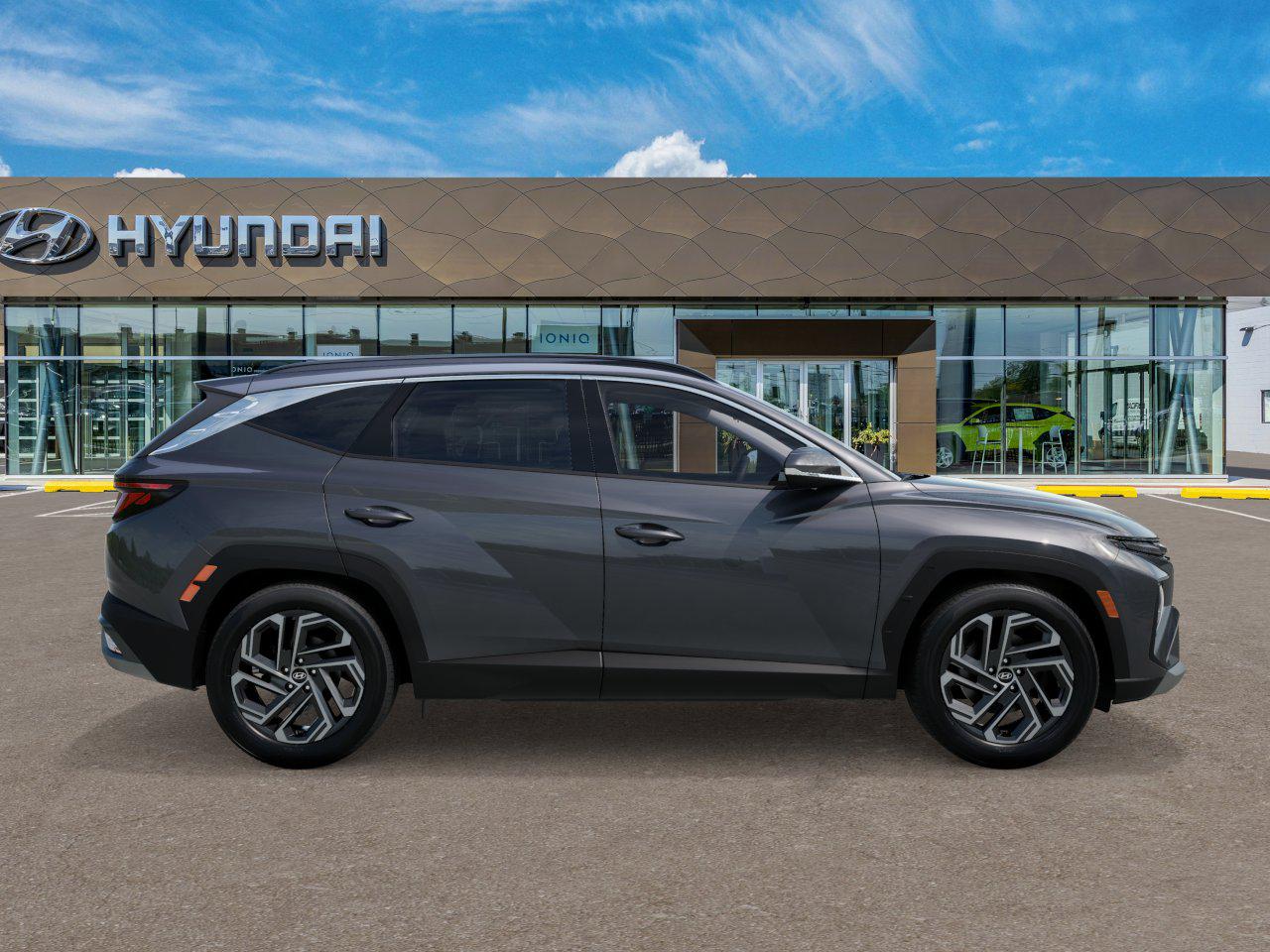 New 2026 Gray HYUNDAI SEL Plus FWD image 7
