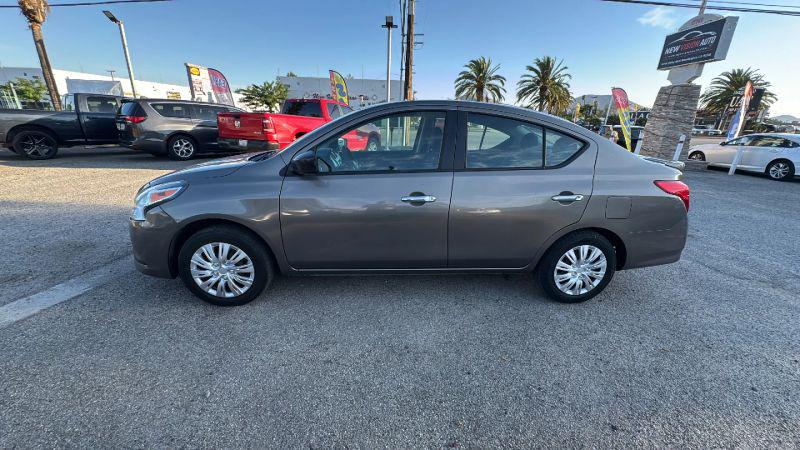 2016 Nissan Versa 1.6 SV