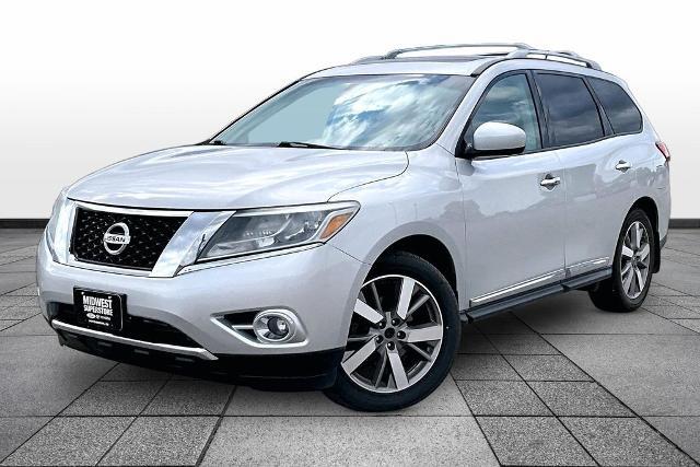 2015 Nissan Pathfinder Platinum for sale in Hutchinson, KS
