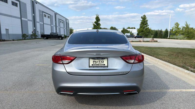 2017 Chrysler 200 Limited Platinum