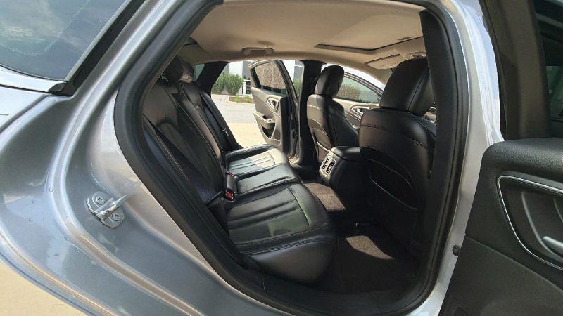 2017 Chrysler 200 Limited Platinum