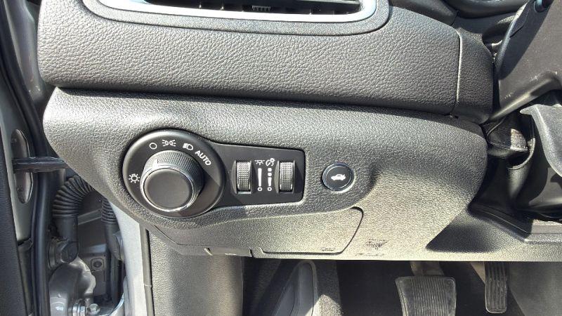 2017 Chrysler 200 Limited Platinum