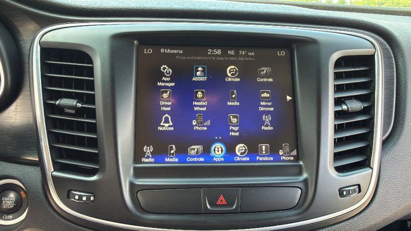 2017 Chrysler 200 Limited Platinum