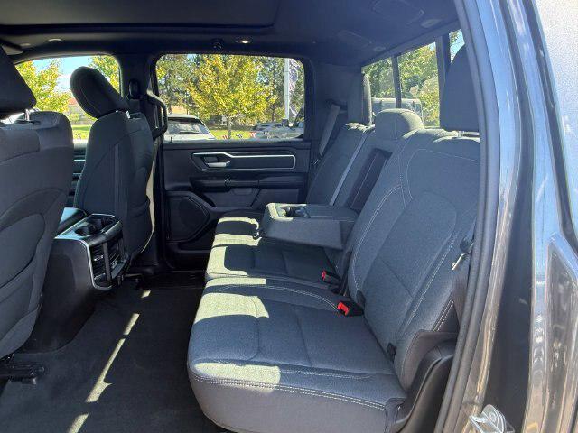 2022 Ram 1500 Big Horn Crew Cab 4x4 57 Box