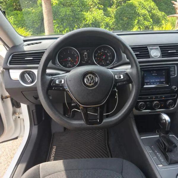 2017 Volkswagen Passat 1.8T S