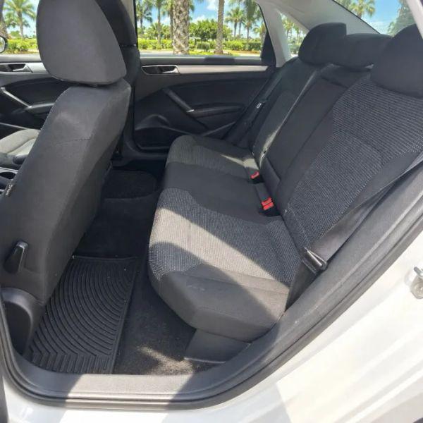 2017 Volkswagen Passat 1.8T S