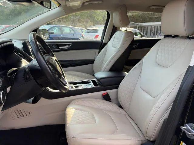 2023 Ford Edge Titanium