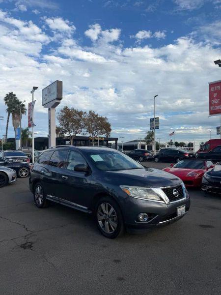2013 Nissan Pathfinder Platinum