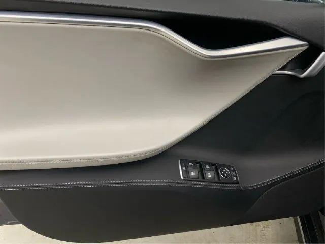 2015 Tesla Model S 70D
