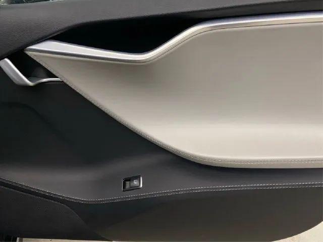 2015 Tesla Model S 70D