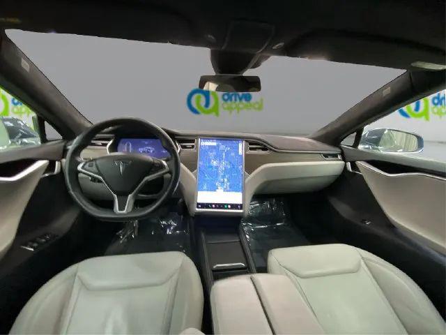 2015 Tesla Model S 70D