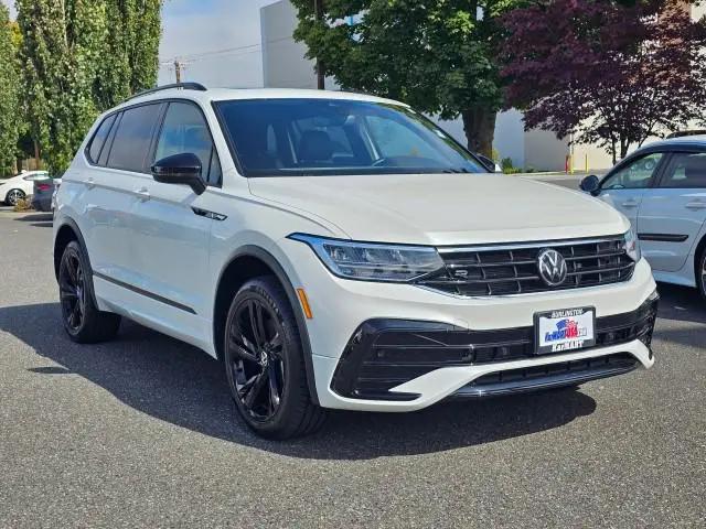 2023 Volkswagen Tiguan 2.0T SE R-Line Black for sale in Burlington, WA