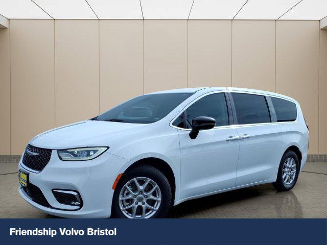 2024 Chrysler Pacifica Touring L for sale in Bristol, TN