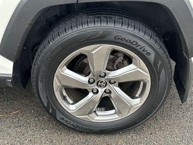 2021 Toyota RAV4 Hybrid XLE Premium