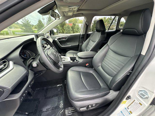 2021 Toyota RAV4 Hybrid XLE Premium