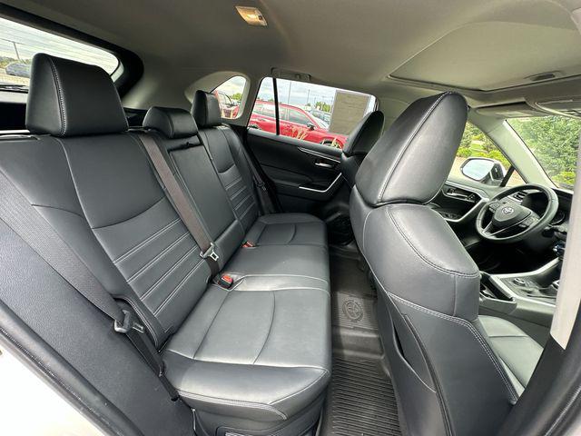 2021 Toyota RAV4 Hybrid XLE Premium