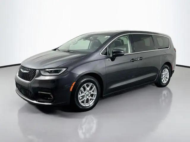 2023 Chrysler Pacifica Touring L for sale in Bel Air, MD