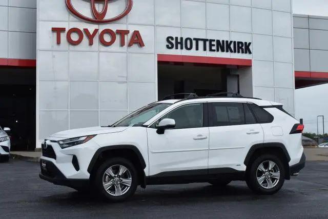 2024 Toyota RAV4 Hybrid XLE for sale in Quincy, IL